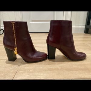 Michael Kors Margaret size 7 leather bootie